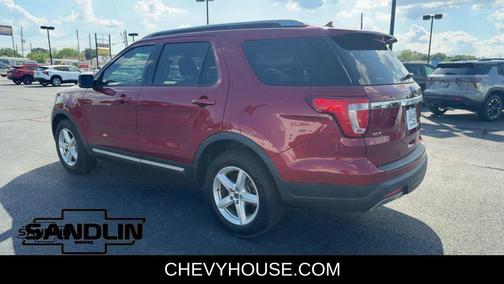 Ruby Red Metallic Tinted Clearcoat 2019 Ford Explorer XLT