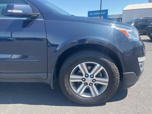 2017 Chevrolet Traverse 2LT
