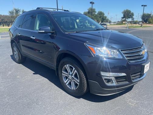 2017 Chevrolet Traverse 2LT