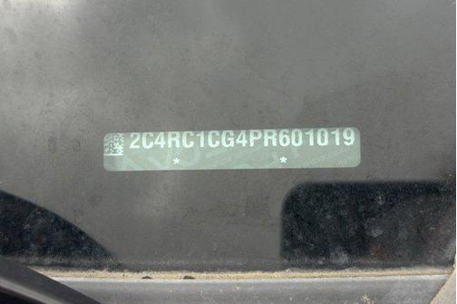 2023 Chrysler Voyager LX