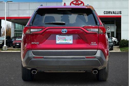 2020 Toyota RAV4 Hybrid XLE