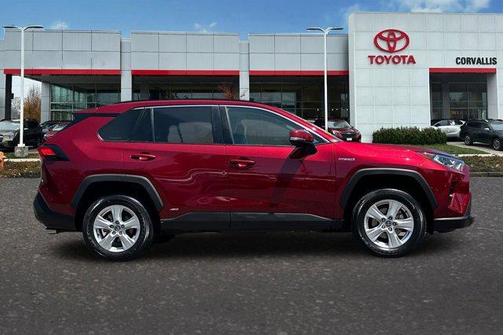 2020 Toyota RAV4 Hybrid XLE