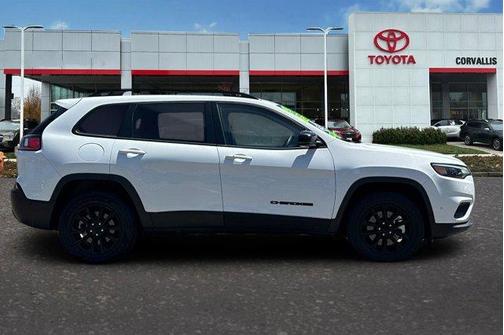 2023 Jeep Cherokee Altitude Lux