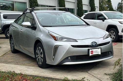 2019 Toyota Prius LE