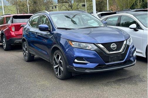 2022 Nissan Rogue Sport SL