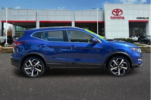 2022 Nissan Rogue Sport SL