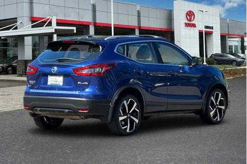 2022 Nissan Rogue Sport SL