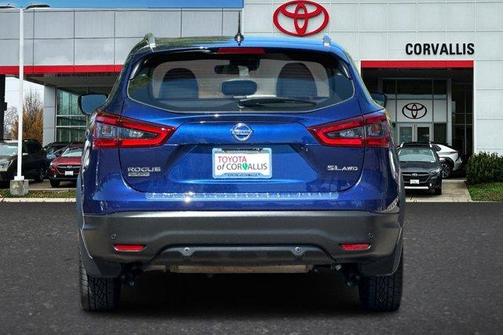 2022 Nissan Rogue Sport SL