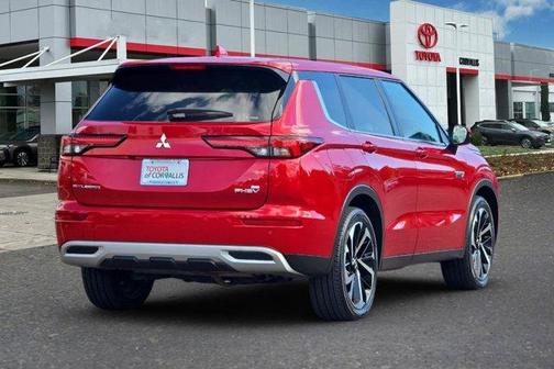 2023 Mitsubishi Outlander PHEV SE