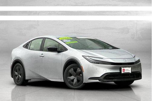 2024 Toyota Prius LE