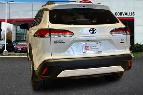 2024 Toyota Corolla Cross LE