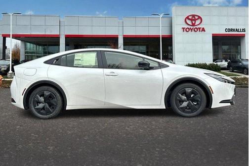 2026 Toyota Prius Plug-In Hybrid SE