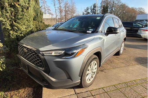 2025 Toyota Corolla Cross LE