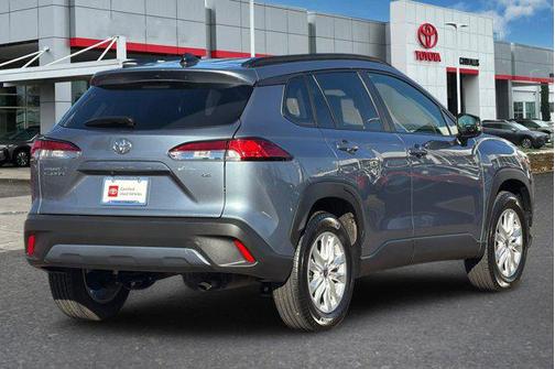 2025 Toyota Corolla Cross LE