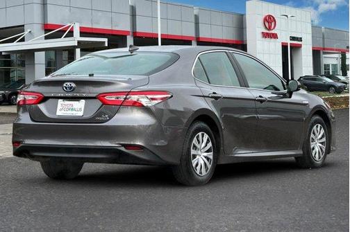 2019 Toyota Camry Hybrid LE