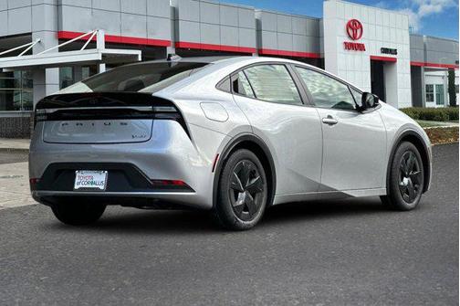 Cutting Edge 2026 Toyota Prius Plug-In Hybrid SE