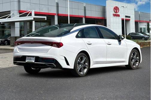 2023 Kia K5 EX