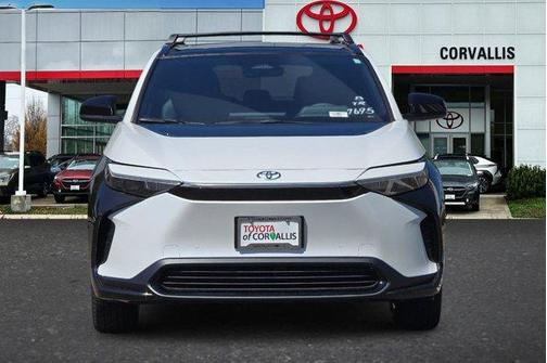 2025 Toyota bZ4X XLE
