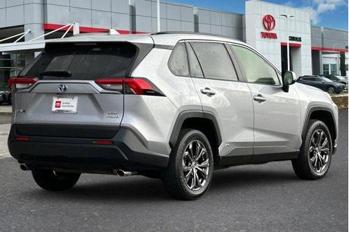 2023 Toyota RAV4 Hybrid XLE Premium