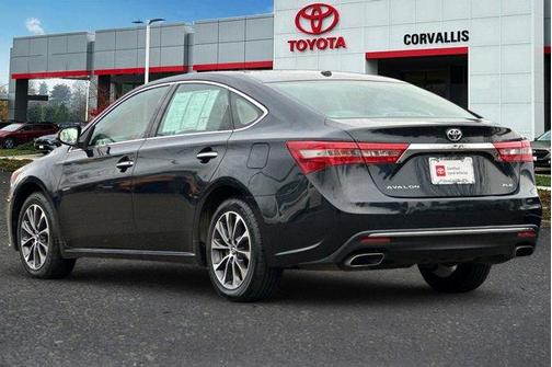2016 Toyota Avalon XLE