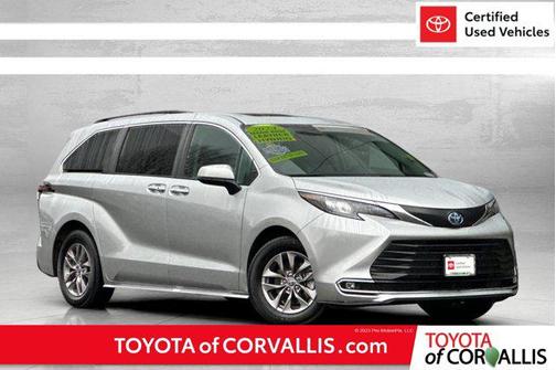 2024 Toyota Sienna XLE