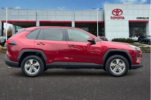 2025 Toyota RAV4 Hybrid XLE