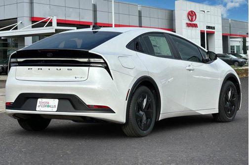 2026 Toyota Prius Plug-In Hybrid SE