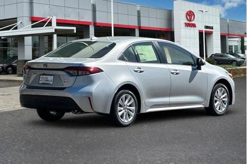 2025 Toyota Corolla Hybrid XLE