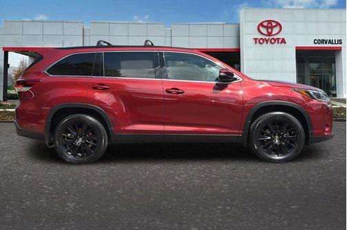 Salsa Red Pearl 2019 Toyota Highlander SE