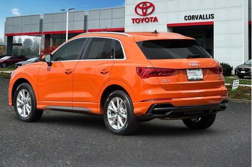 2022 Audi Q3 45 S line Premium