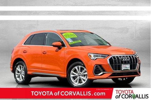 2022 Audi Q3 45 S line Premium
