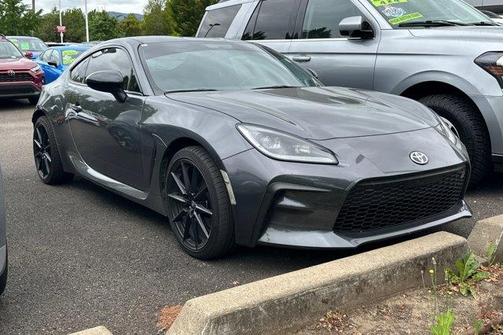 2024 Toyota GR86 Premium