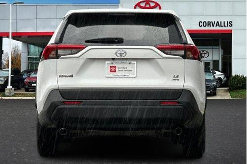 2024 Toyota RAV4 LE