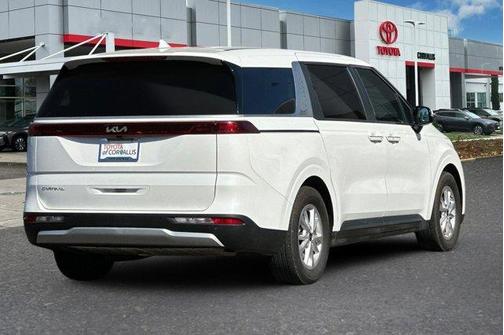 2023 Kia Carnival LX Seat Package
