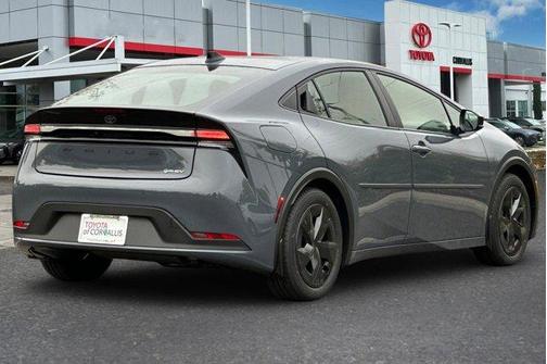 2026 Toyota Prius Plug-In Hybrid SE