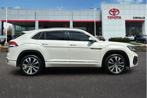 2023 Volkswagen Atlas Cross Sport 3.6L V6 SEL Premium R-Line