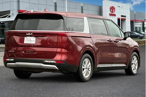 2024 Kia Carnival LX