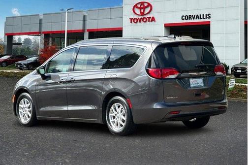 2021 Chrysler Voyager LXI