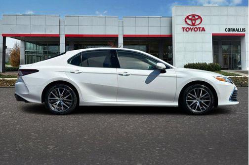 2024 Toyota Camry XLE