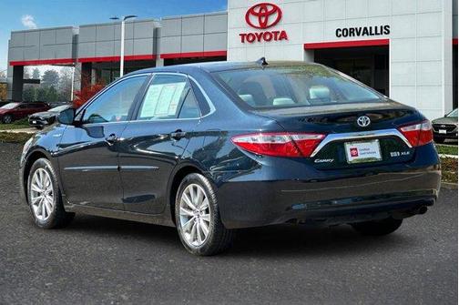 2016 Toyota Camry Hybrid XLE