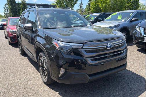 Crystal Black Silica 2025 Subaru Forester Premium