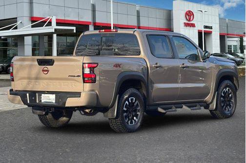 2024 Nissan Frontier PRO-4X