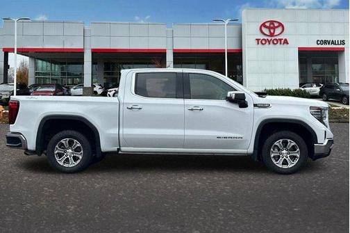 2024 GMC Sierra 1500 SLT