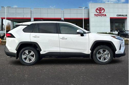 2025 Toyota RAV4 Hybrid XLE