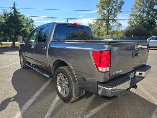 2014 Nissan Titan SL