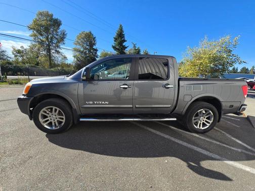 2014 Nissan Titan SL