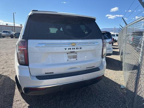 Iridescent Pearl Tricoat 2024 Chevrolet Tahoe Premier
