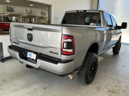 Billet Silver Metallic Clearcoat 2024 RAM 2500 Laramie