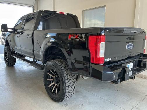 Shadow Black 2018 Ford F-350 Lariat Super Duty