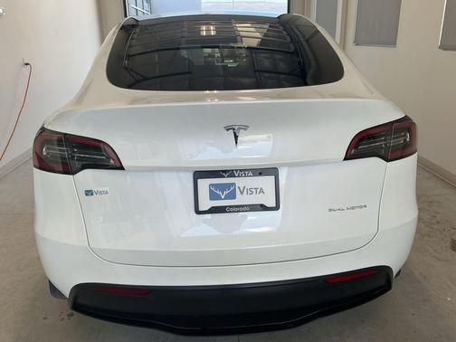 Pearl White Multi 2024 Tesla Model Y Long Range